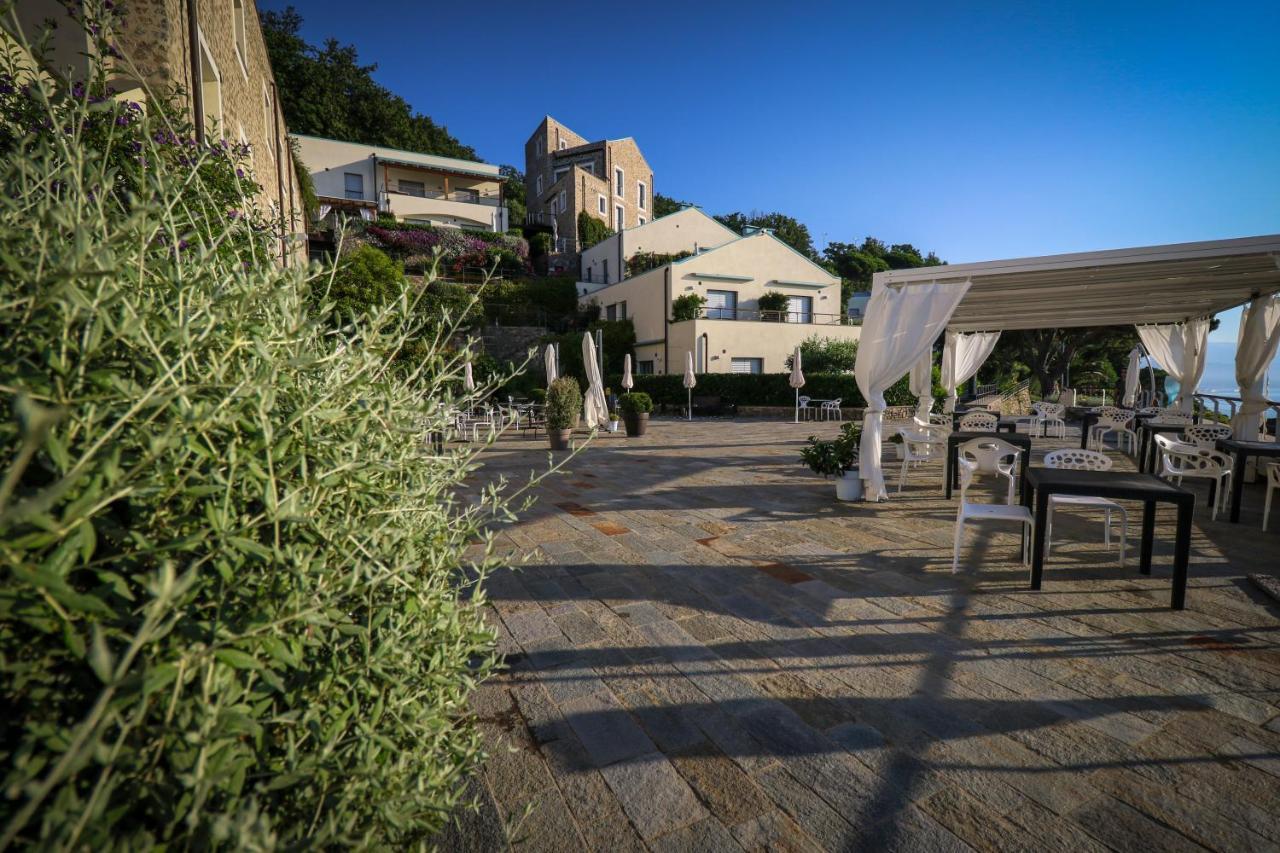 Dominio Mare Resort & Spa Bergeggi Exterior photo