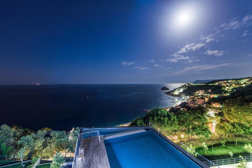 Dominio Mare Resort & Spa Bergeggi Exterior photo